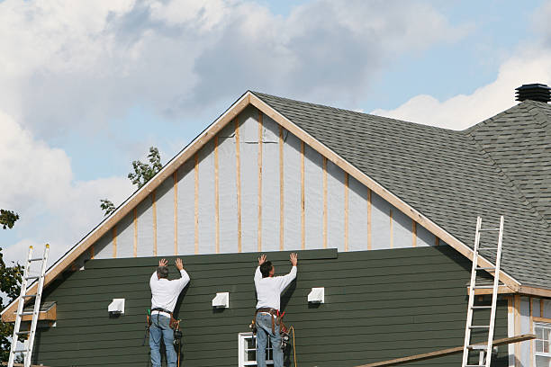 Professional Siding Installation technician working in Trinity, NC